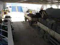 Kapal feri untuk jualan