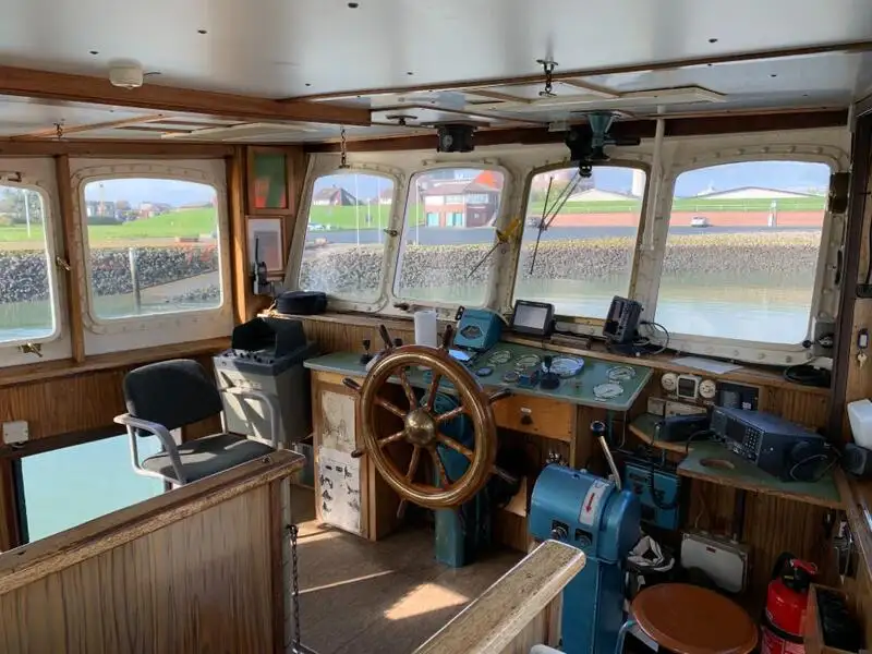 Kapal tunda untuk dijual