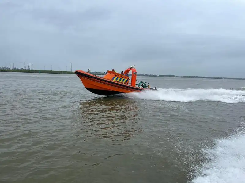 Kapal getah kaku untuk dijual