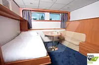 Kapal pelayaran untuk dijual