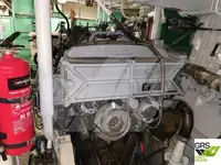 Kapal penginapan untuk dijual
