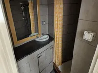 Kapal tinjauan untuk dijual