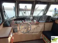 Kapal kerja untuk dijual