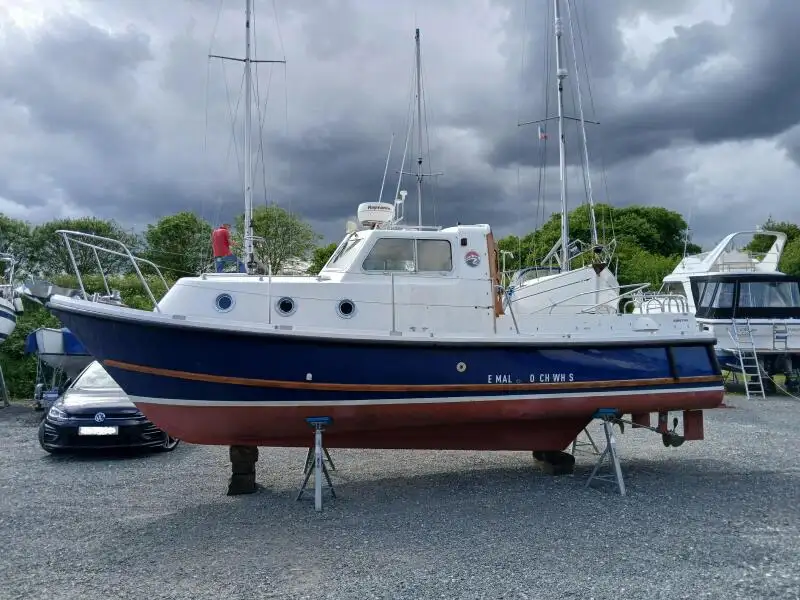 Kapal kerja untuk dijual