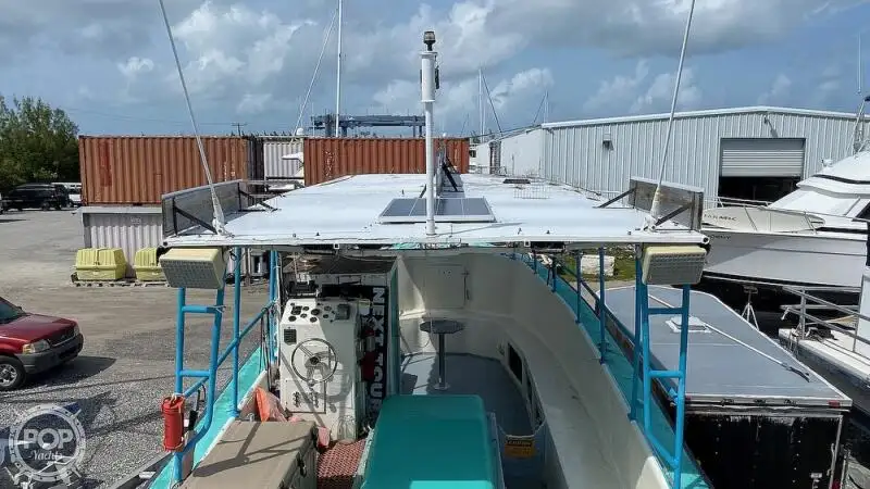 Kapal pelayaran untuk dijual