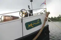 Kapal pelayaran untuk dijual