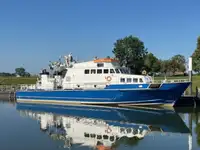 Kapal rondaan untuk dijual