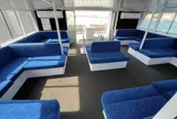 Kapal pelayaran untuk dijual