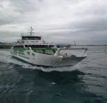 Kapal feri untuk jualan