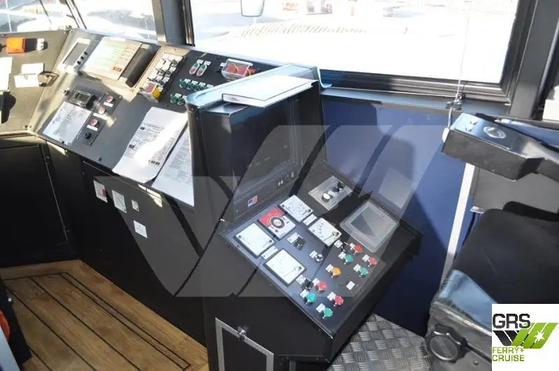Kapal pelayaran untuk dijual