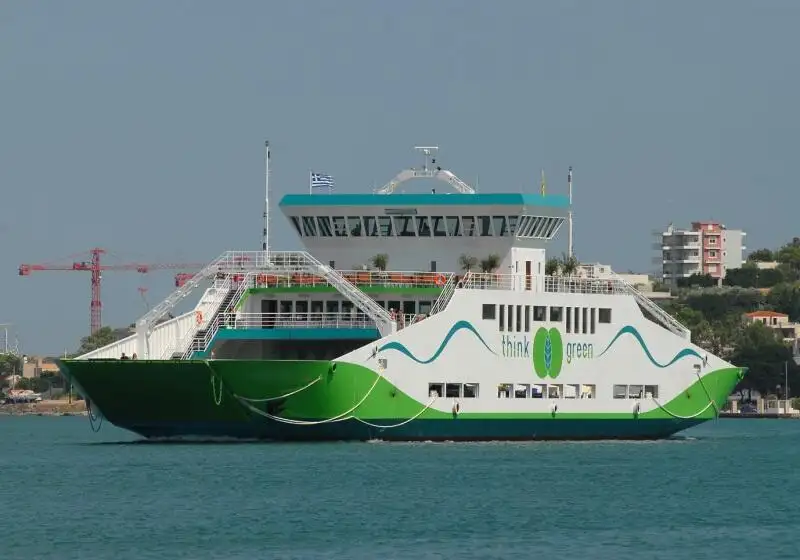 Kapal feri untuk dijual