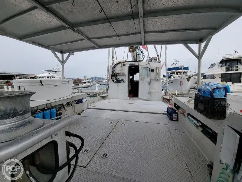 Kapal penyelamat untuk dijual