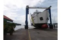 Kapal pelayaran untuk dijual