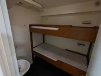 Kapal tinjauan untuk dijual