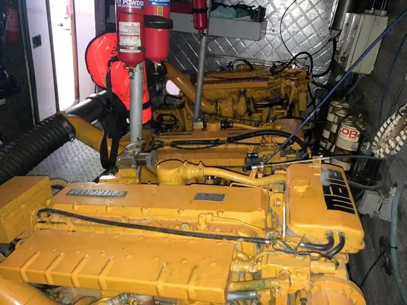 Kapal feri untuk dijual