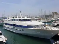 Kapal feri untuk dijual