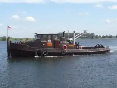 Kapal tunda untuk dijual