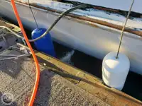 Kapal feri untuk dijual