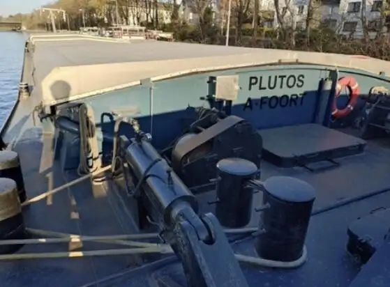 Kapal pengangkut pukal untuk dijual