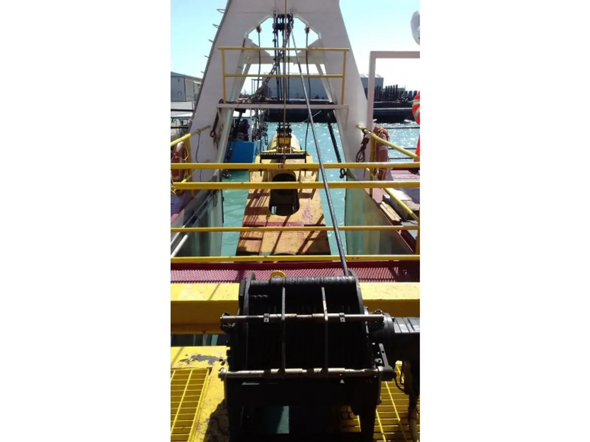 Kapal pengorek untuk dijual
