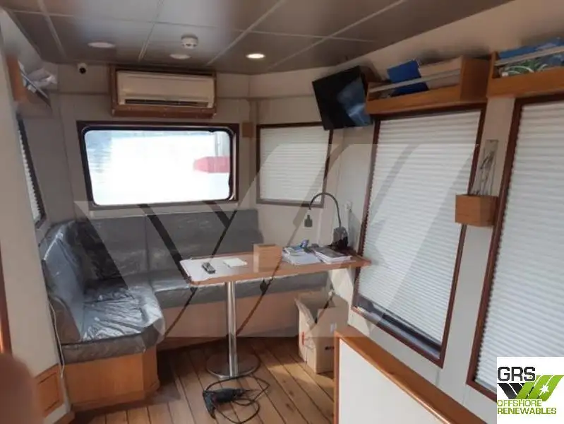 Kapal kerja untuk dijual