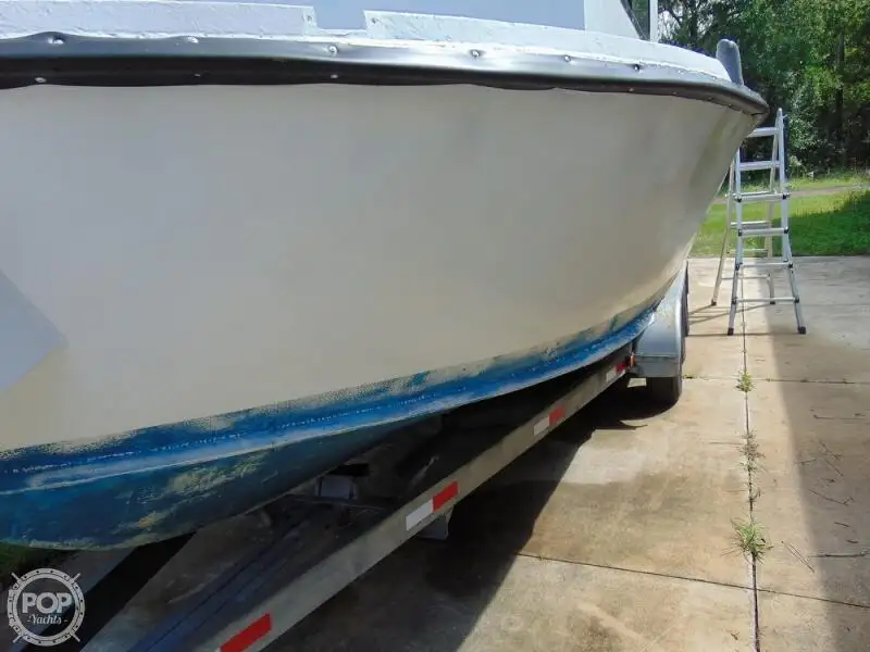 Kapal rondaan untuk dijual