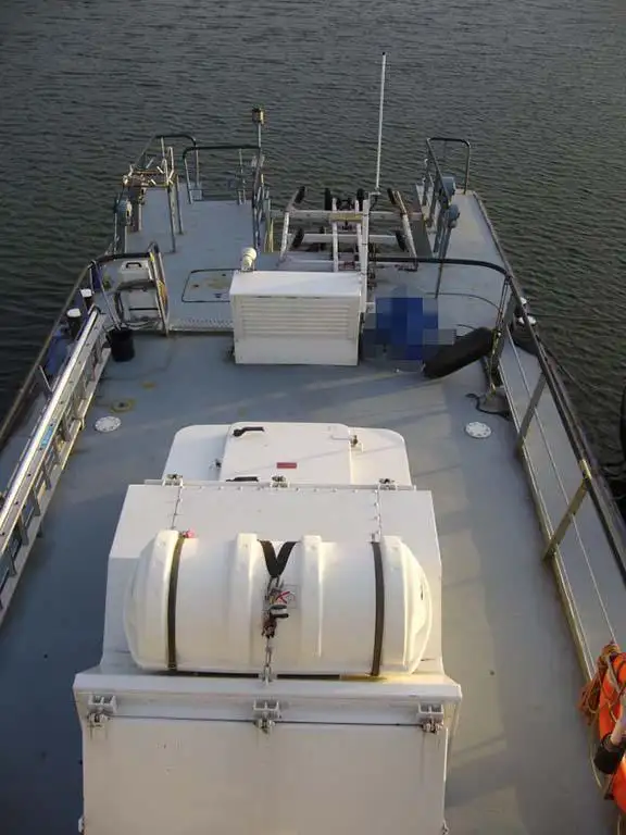 Kapal rondaan untuk dijual
