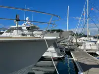 Kapal penyelidik untuk dijual