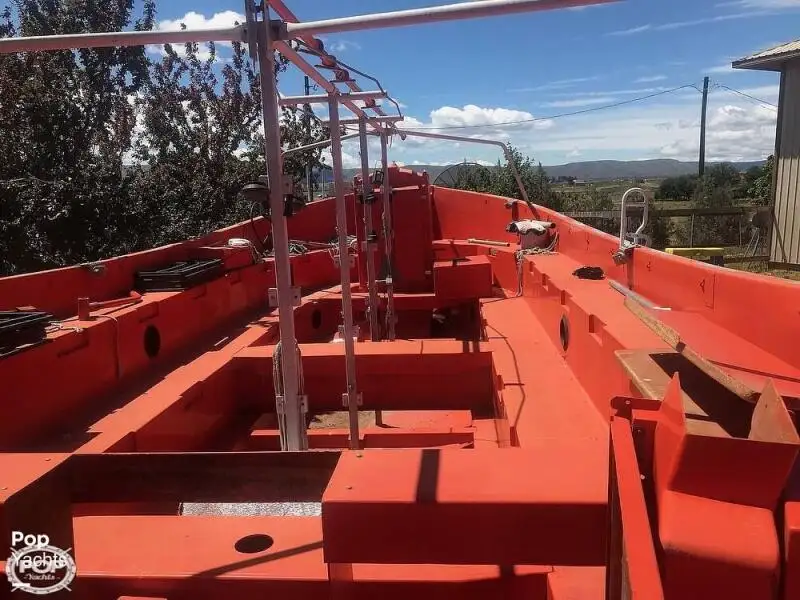 Kapal penyelamat untuk dijual