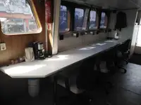 Kapal tinjauan untuk dijual