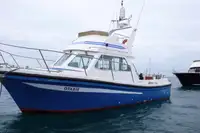 Kapal penyelamat untuk dijual