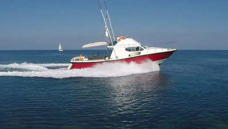 Kapal kerja untuk dijual