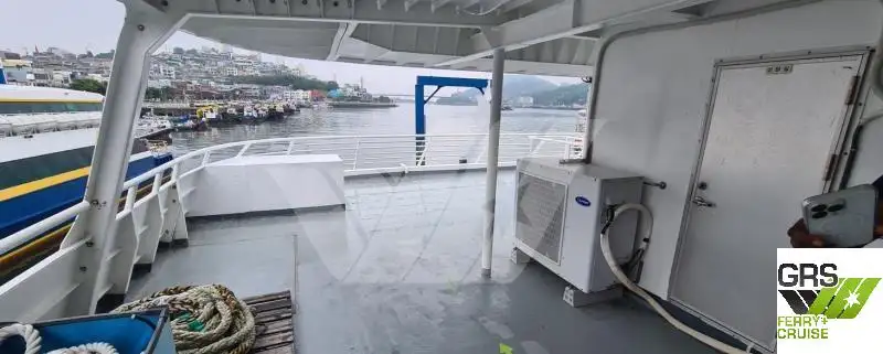 Kapal penumpang untuk dijual