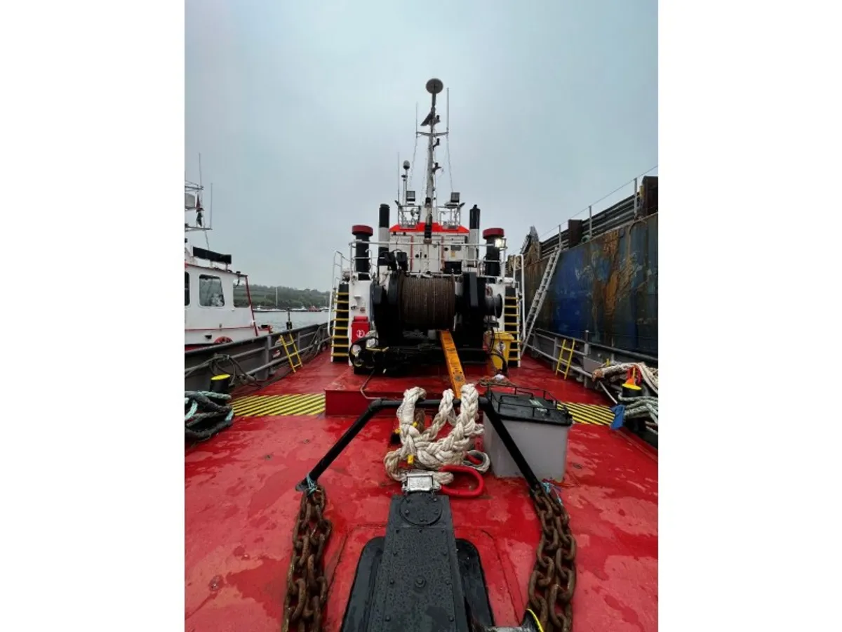 Kapal tunda untuk dijual