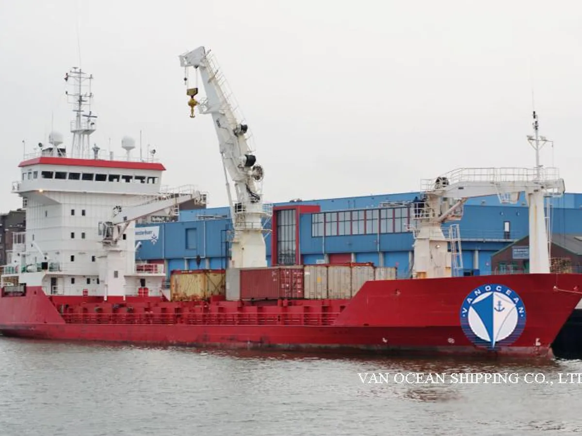 Kapal peti sejuk untuk dijual