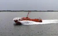 Kapal tinjauan untuk jualan