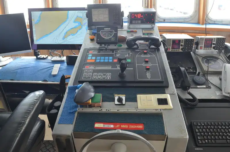 Kapal kontena untuk dijual