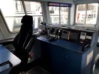 Kapal rondaan untuk dijual