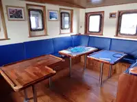 Kapal tinjauan untuk dijual