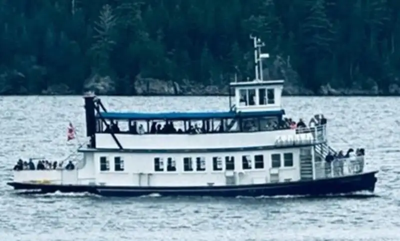 Kapal pelayaran untuk dijual