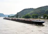 Oil/Chemical tanker untuk jualan