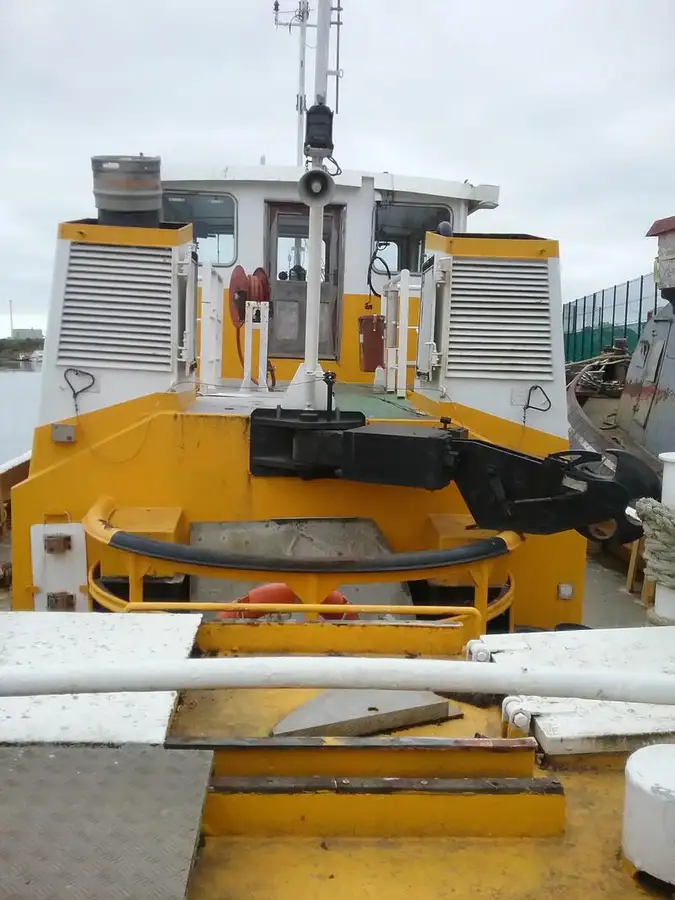 Kapal tunda untuk dijual