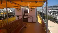 Kapal pelayaran untuk dijual