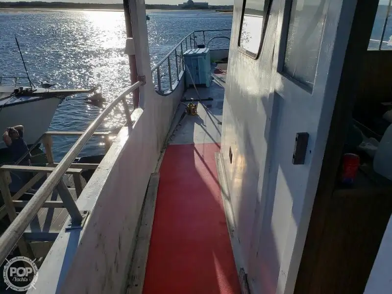 Kapal feri untuk dijual
