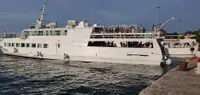 Kapal feri untuk dijual
