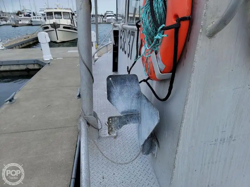 Kapal penyelamat untuk dijual