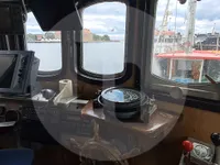 Kapal memancing untuk dijual