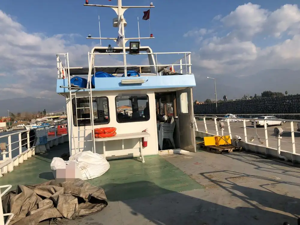 Kapal kerja untuk dijual