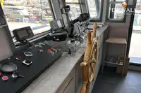 Kapal feri untuk dijual