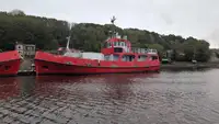 Kapal tinjauan untuk dijual